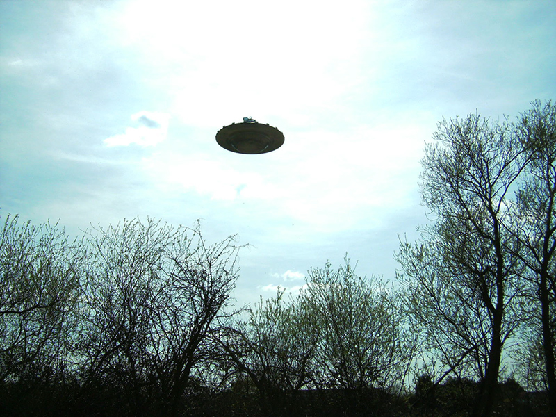 Day_3_variation_2_UFO_005